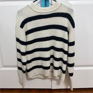 Women’s striped American Eagle sweater